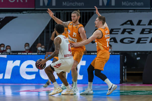 也潜藏着巨 也潜藏着巨